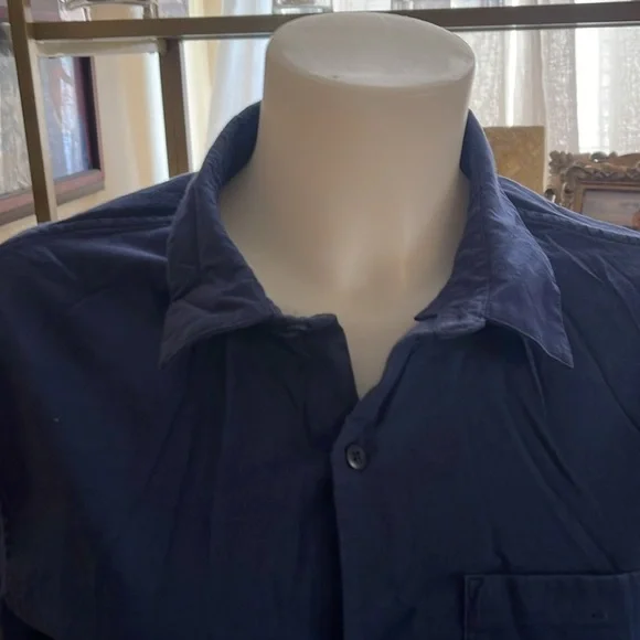 LULULEMON Blue Collared Long Sleeve Button Down Shirt with Breast Pocket - Picture 3 of 7